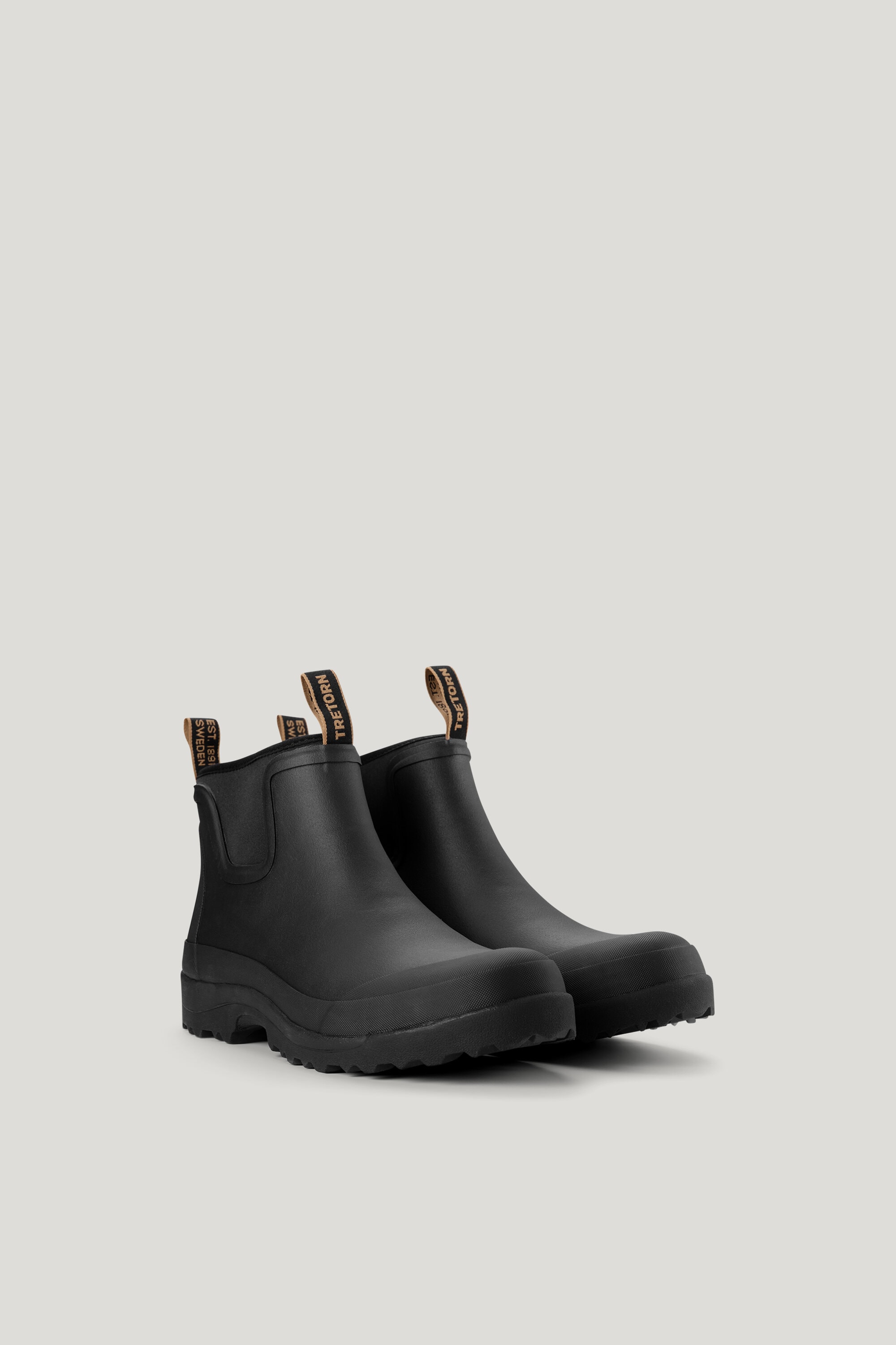 Terräng Low Neo Rubber boot for men and women in the colour black