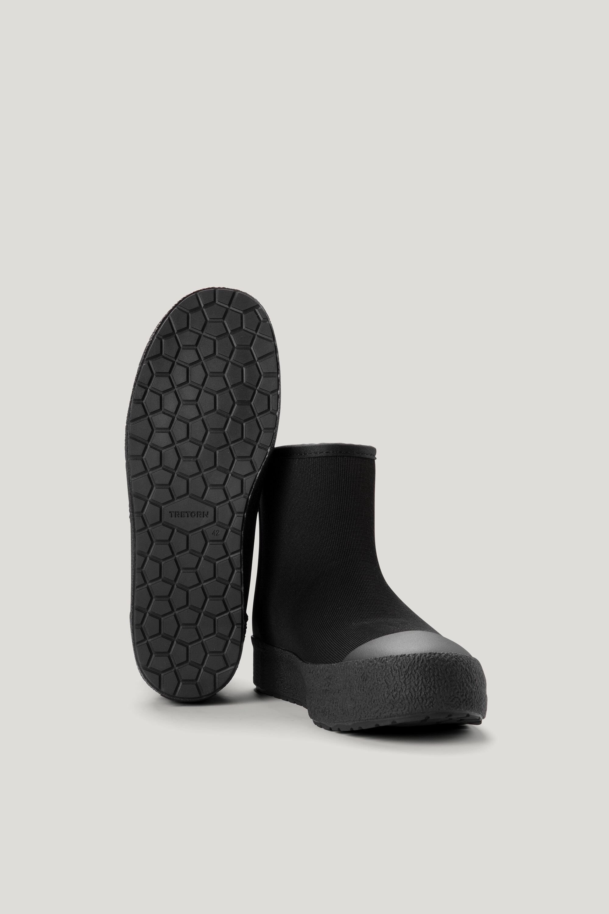 ARCH HYBRID WATERPROOF BOOT