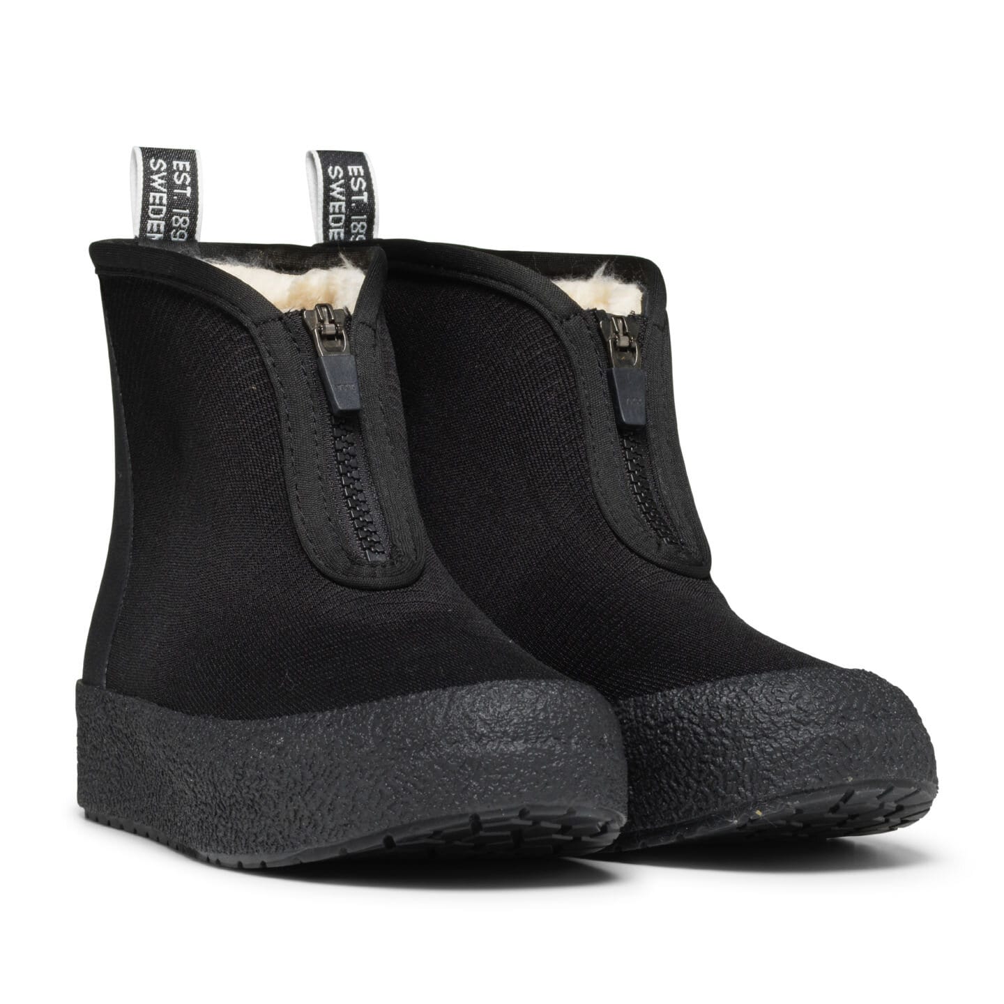 Arka Hybrid waterproof boot for men and women in the colour black