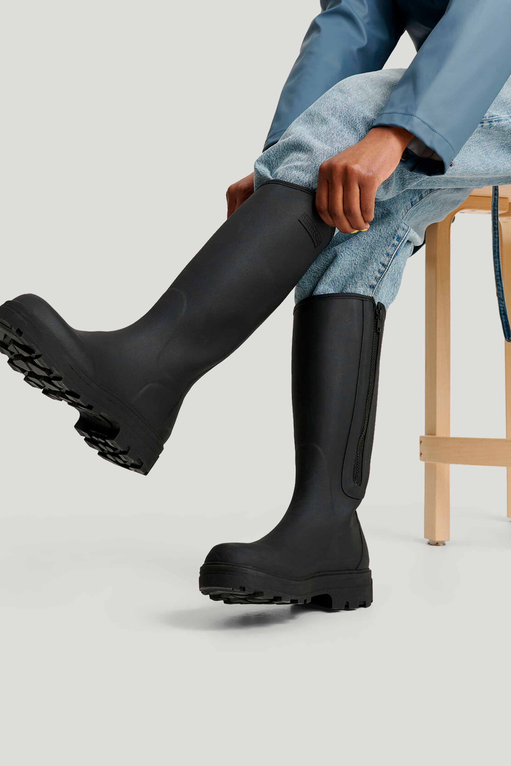 HALLA RUBBER BOOT