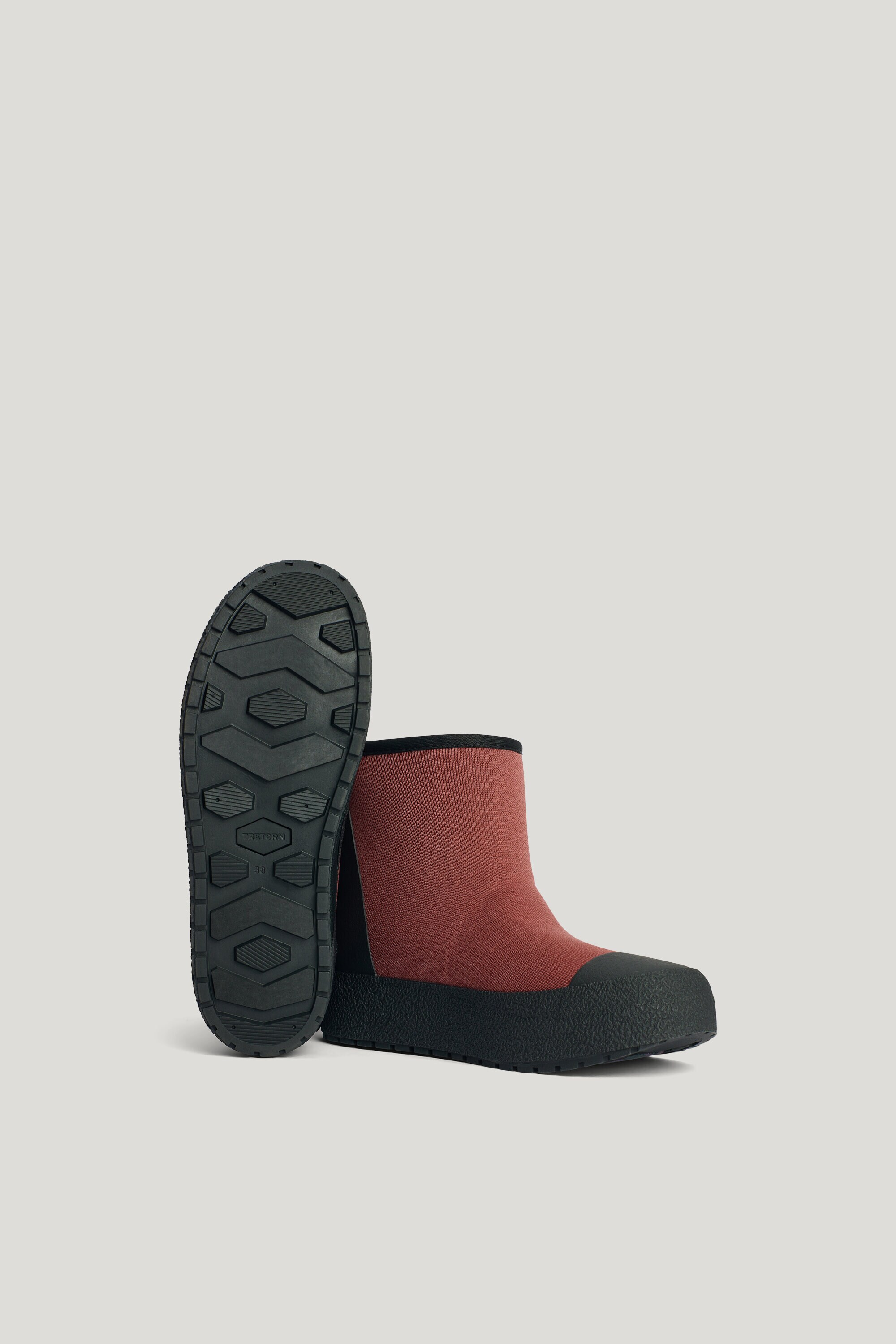 Arch Hybrid Women Waterproof and warm hybrid shoe with Scandinavian design Tretorn